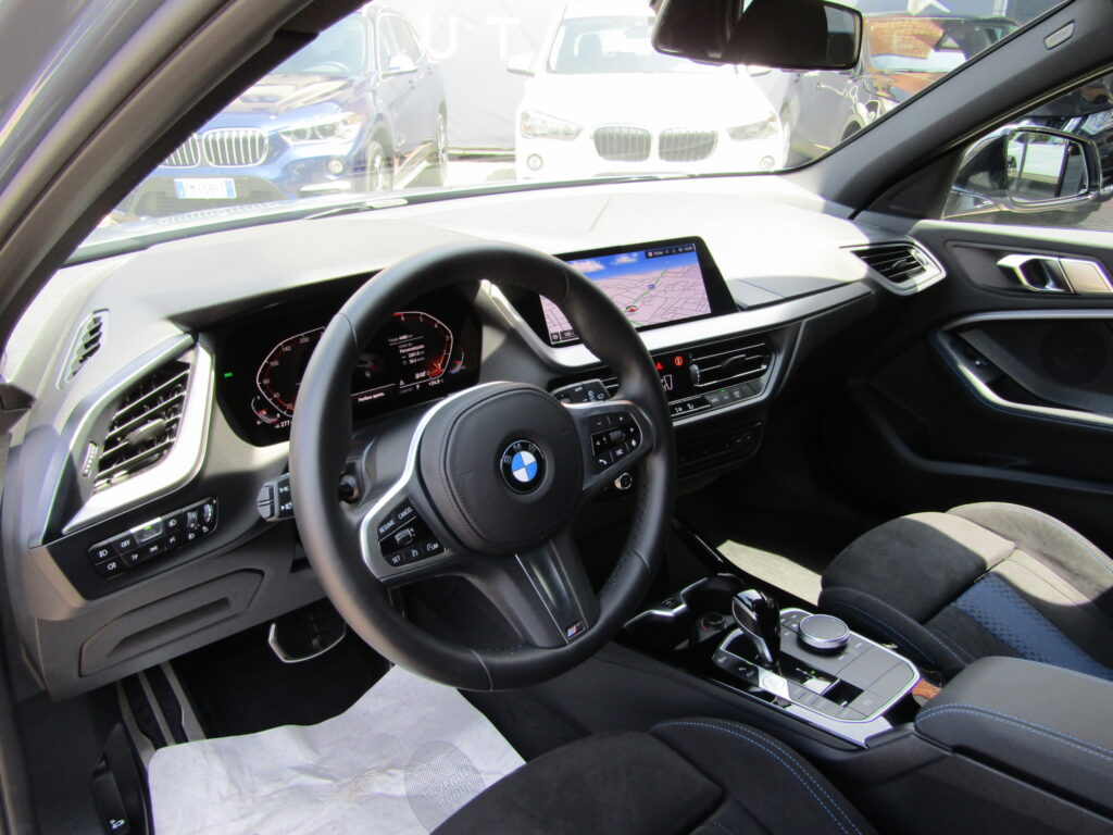 BMW 118 BZ Msport CAMBIO AUTO,SEDILI SPORTIVI,LED,NAVI,FULL,KM 7.000