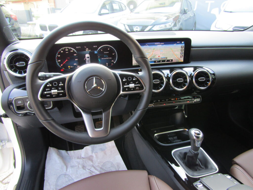 Mercedes-Benz A 180 BZ SPORT MANUALE,CERCHI 17,NAVI,LED,TELECAMERA,FUL
