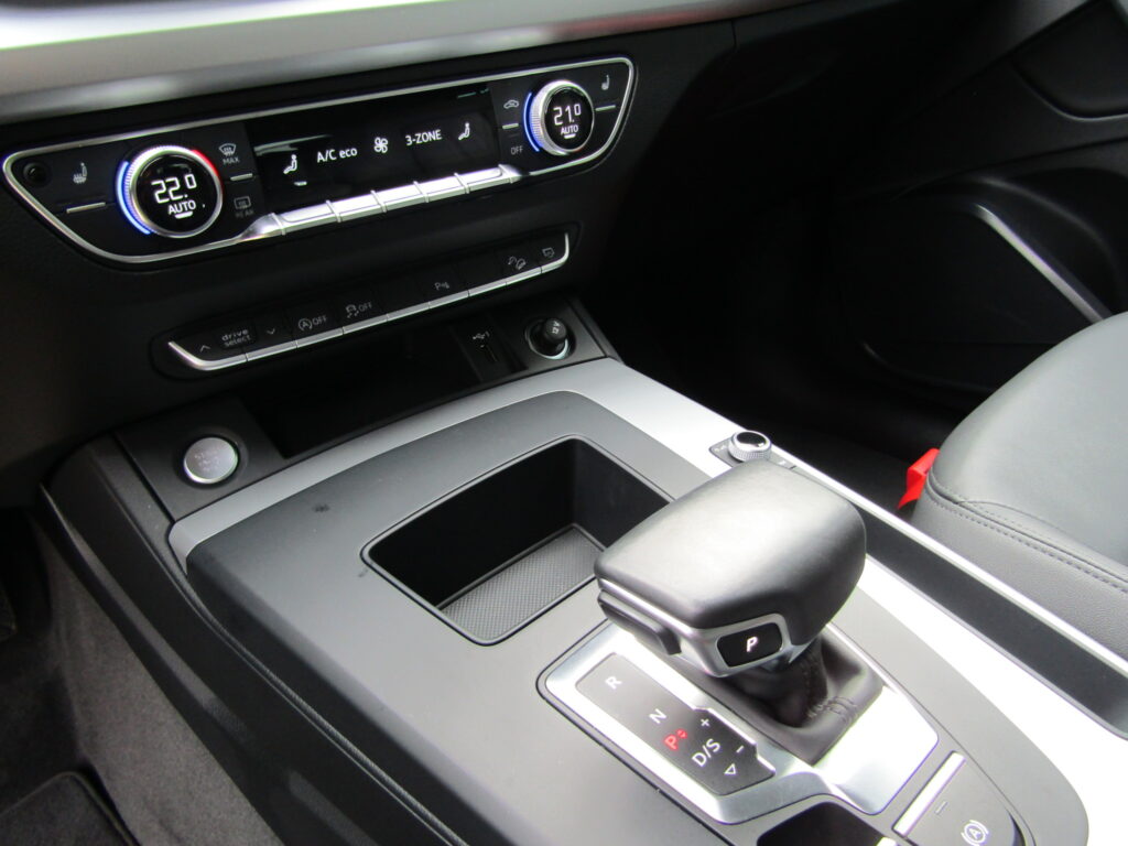 Audi Q5 SPB 40 TDI 4x4 PELE,FULL LED,CARPLAY,TELECAMERA,AZIENDALE KM 21.000