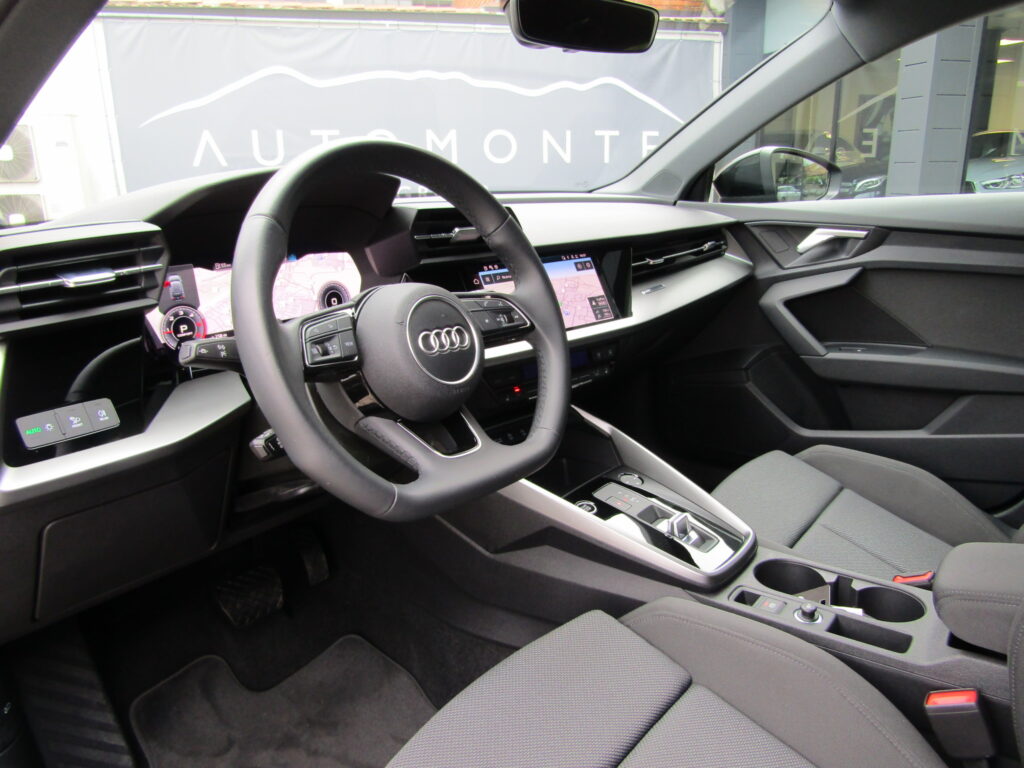 Audi A3 SPB 30 TDI CAMBIO AUTO,CERCHI 18,LED,NAVI,FULL,KM 13.000
