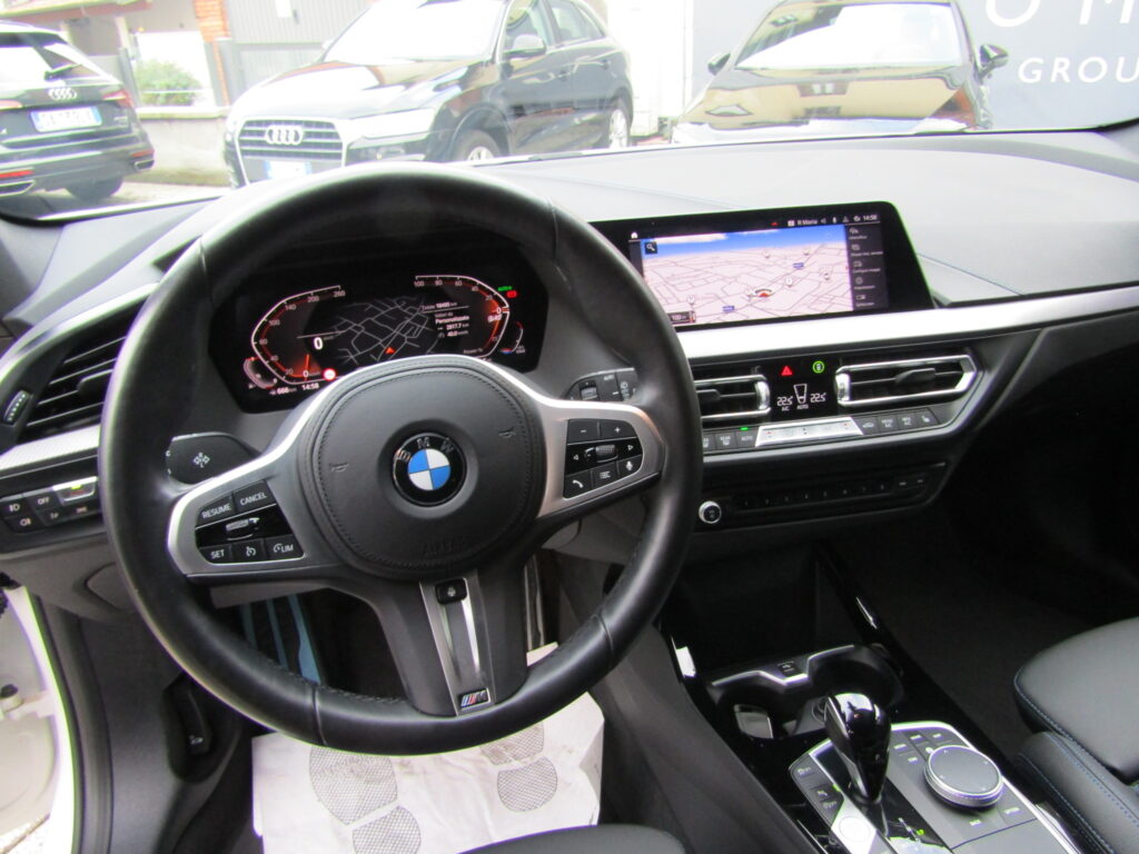 BMW 118 BZ Msport CAMBIO AUTO,LED,NAVI,CERCHI 17,KEYLESS,TELECAMERA