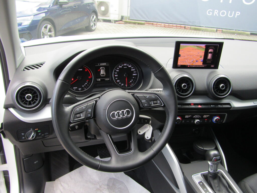 Audi Q2 30 TDI CAMBIO AUTO,LED,NAVI,SENSORI,CERCHI 18