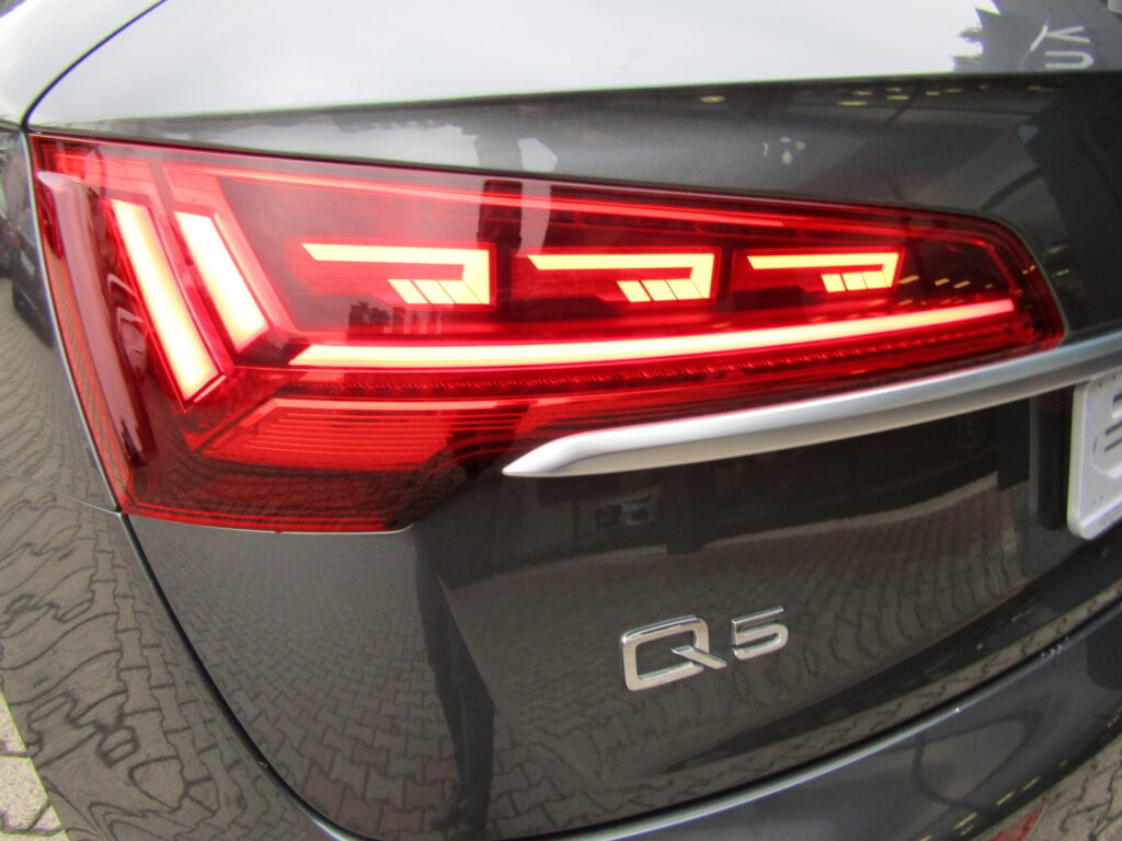 Audi Q5 40 TDI 4X4 MHEV S LINE X2,CERCHI 19,NAVI,LED,KEYLESS,SEDILI ELET