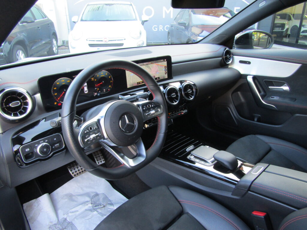 Mercedes-Benz CLA 180 BZ PREMIUM AMG,CAMBIO AUTO,CERCHI 18,NIGHT PACK