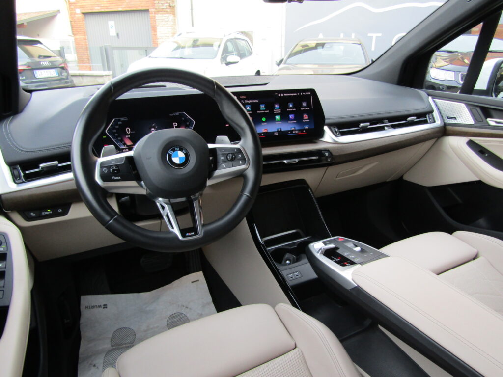 BMW 218 BZ LUXURY,CERCHI 19,PELLE,NAVI,LED,HUD,SEDILI ELET,FULL OPTIONAL