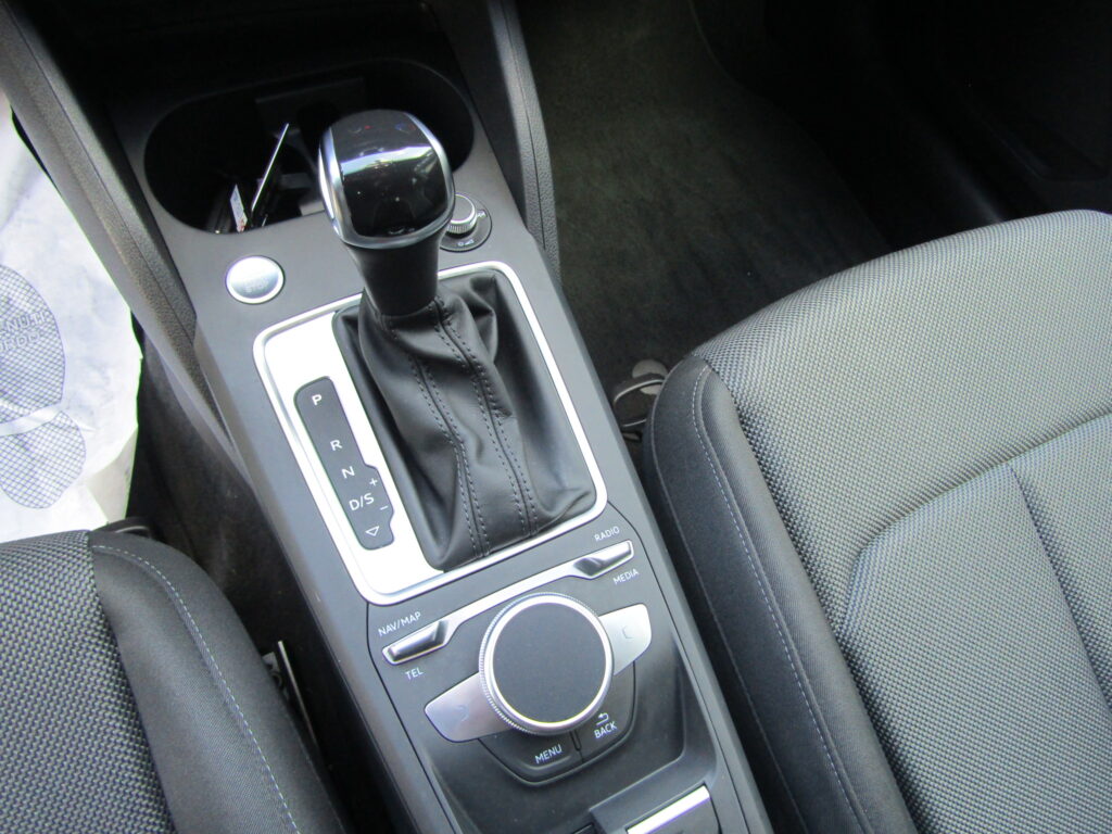 Audi Q2 35 BZ S LINE CAMBIO AUTO,CERCHI 18,LED,VIRTUAL,FULL