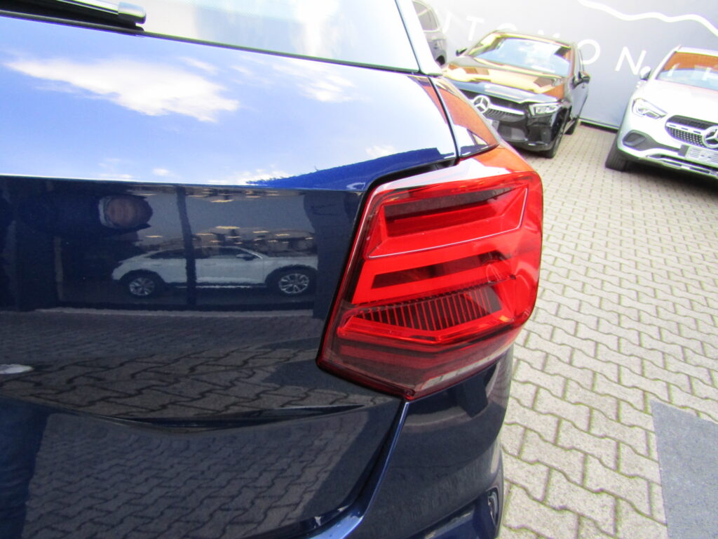 Audi Q2 35 BZ S LINE CAMBIO AUTO,CERCHI 18,LED,VIRTUAL,FULL