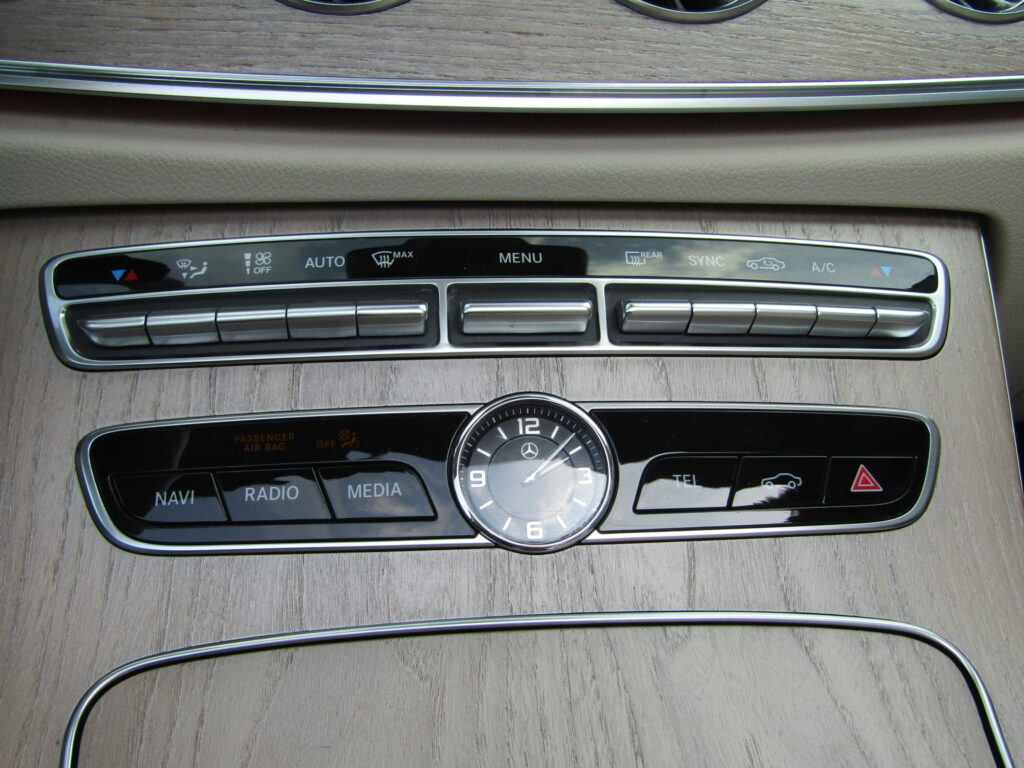 Mercedes-Benz E 300 d CABRIO PREMIUM AMG,CERCHI 20,MULTIBEAM,NAVI,TELECAMERA 360