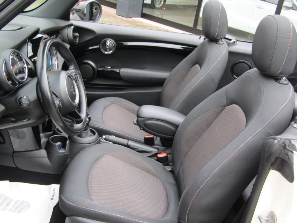 MINI Cooper Cabrio 1.5 BZ CAMBIO AUTO,FULL LED,NAVI,SENSORI,CERCHI 16,KM 51.000