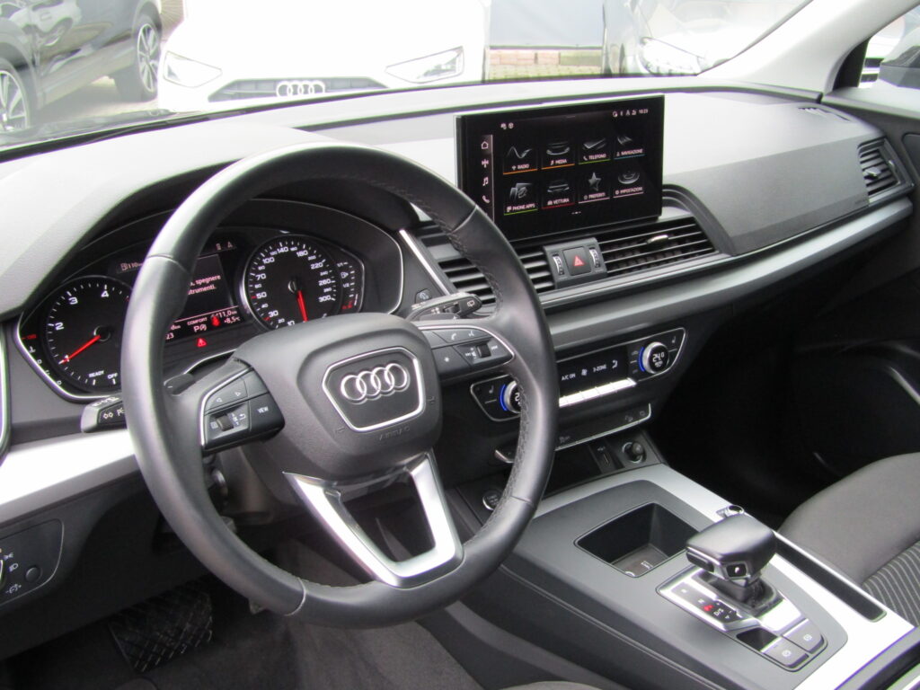 Audi Q5 35 TDI MHEV CERCHI 18,NAVI,LED,SENSORI,KEYLESS,FULL,KM 35.000