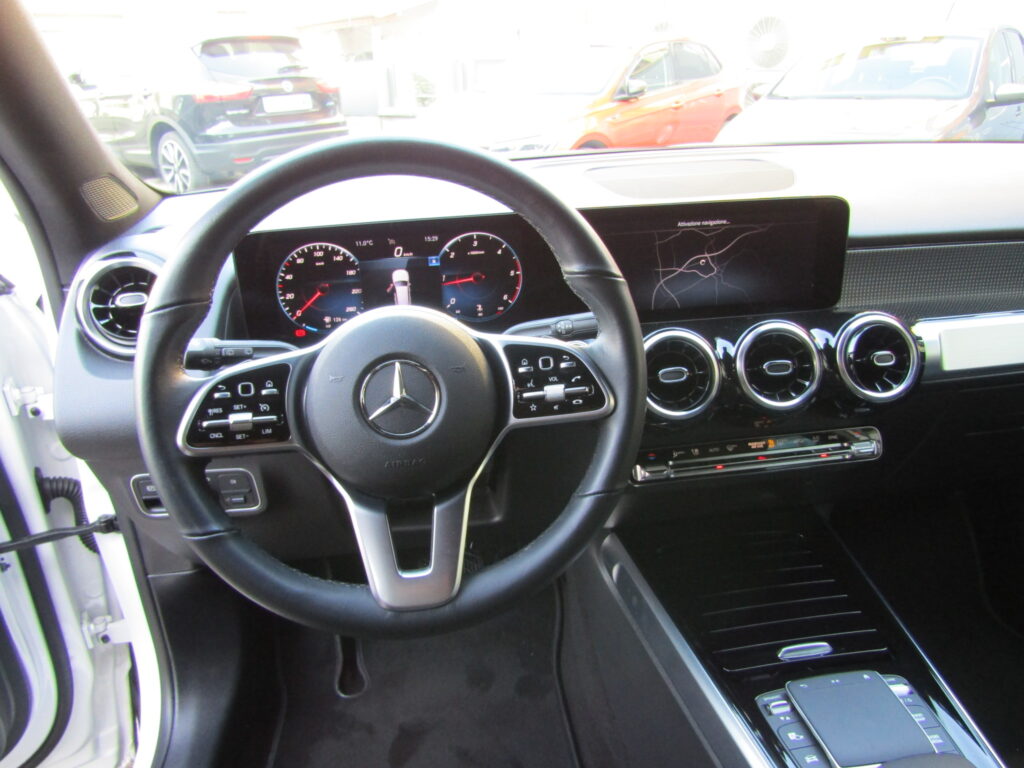 Mercedes-Benz GLB 180 d SPORT PLUS CAMBIO AUTO,NAVI,LED,CERCHI 18,KM 12.000
