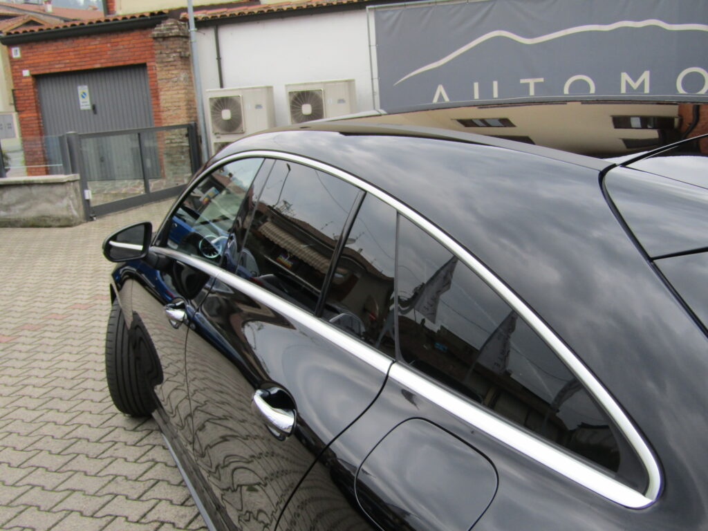 Mercedes-Benz CLA 200 d SW PREMIUM AMG,CERCHI 18,KEYLESS,NAVI,LED,FULL