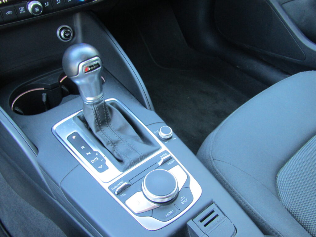 Audi A3 SPB 30 TDI 116 CV CAMBIO AUTO,CERCHI 16,LED,NAVI,SENSORI