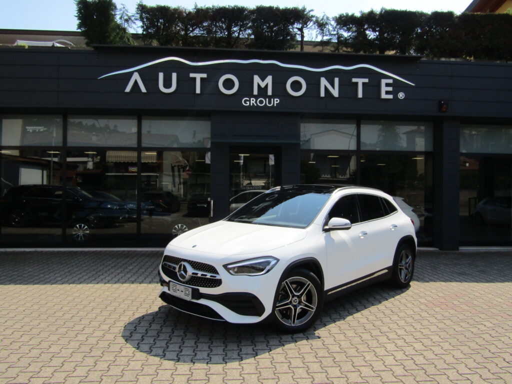 Mercedes-Benz GLA 200 BZ PREMIUM AMG,CERCHI 19,TETTO,MULTIBEAM,GANCIO