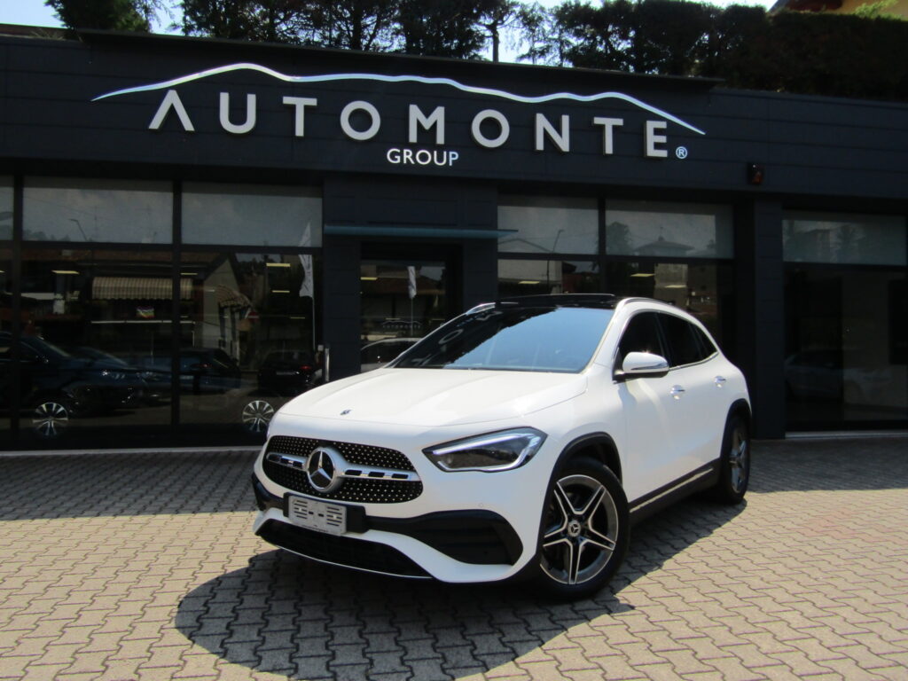 Mercedes-Benz GLA 200 BZ PREMIUM AMG,CERCHI 19,TETTO,MULTIBEAM,GANCIO