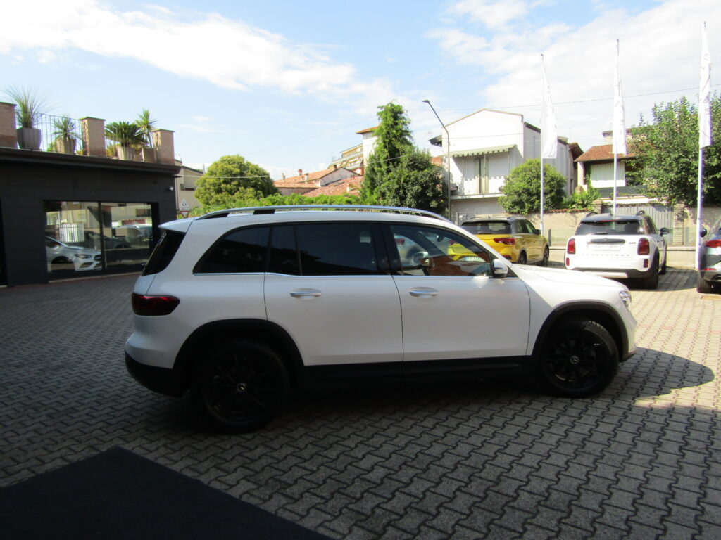 Mercedes-Benz GLB 200 BZ 4X4 CAMBIO AUTO,NAVI,LED,KEYLESS.SENSORI,FULL