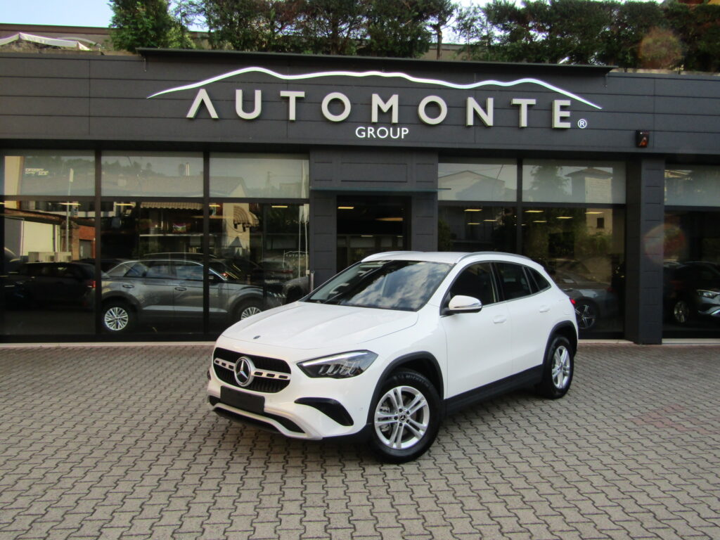 Mercedes-Benz GLA 200 BZ MHEV CAMBIO AUTO,CERCHI 17,NAVI,LED,SENSORI,AZIENDALE