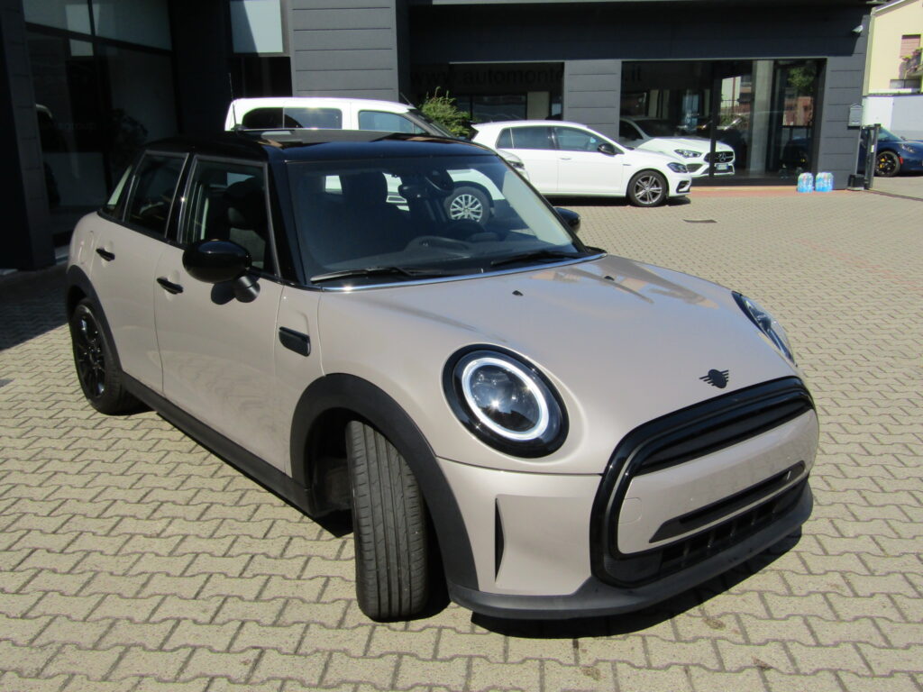 MINI Cooper 1.5 BZ 5 PORTE CAMBIO AUTO,NAVI,LED,TELECAMERA,FULL,KM 18.000