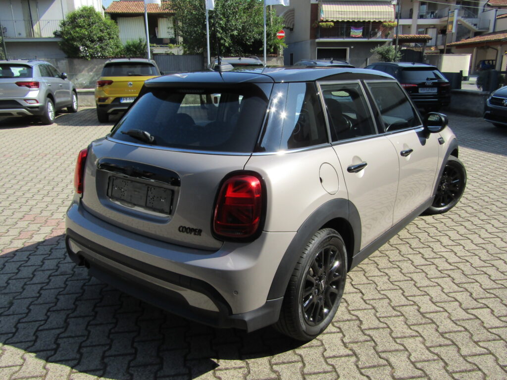 MINI Cooper 1.5 BZ 5 PORTE CAMBIO AUTO,NAVI,LED,TELECAMERA,FULL,KM 18.000