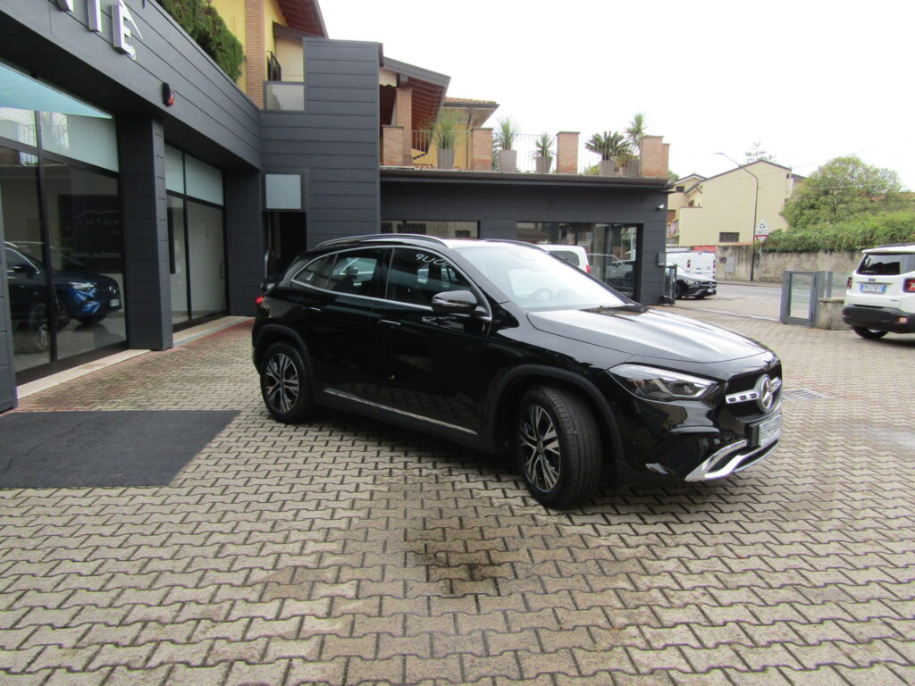 Mercedes-Benz GLA 220 d MHEV 4MATIC RESTYLING,MULTIBEAM,CERCHI 18,GANCIO