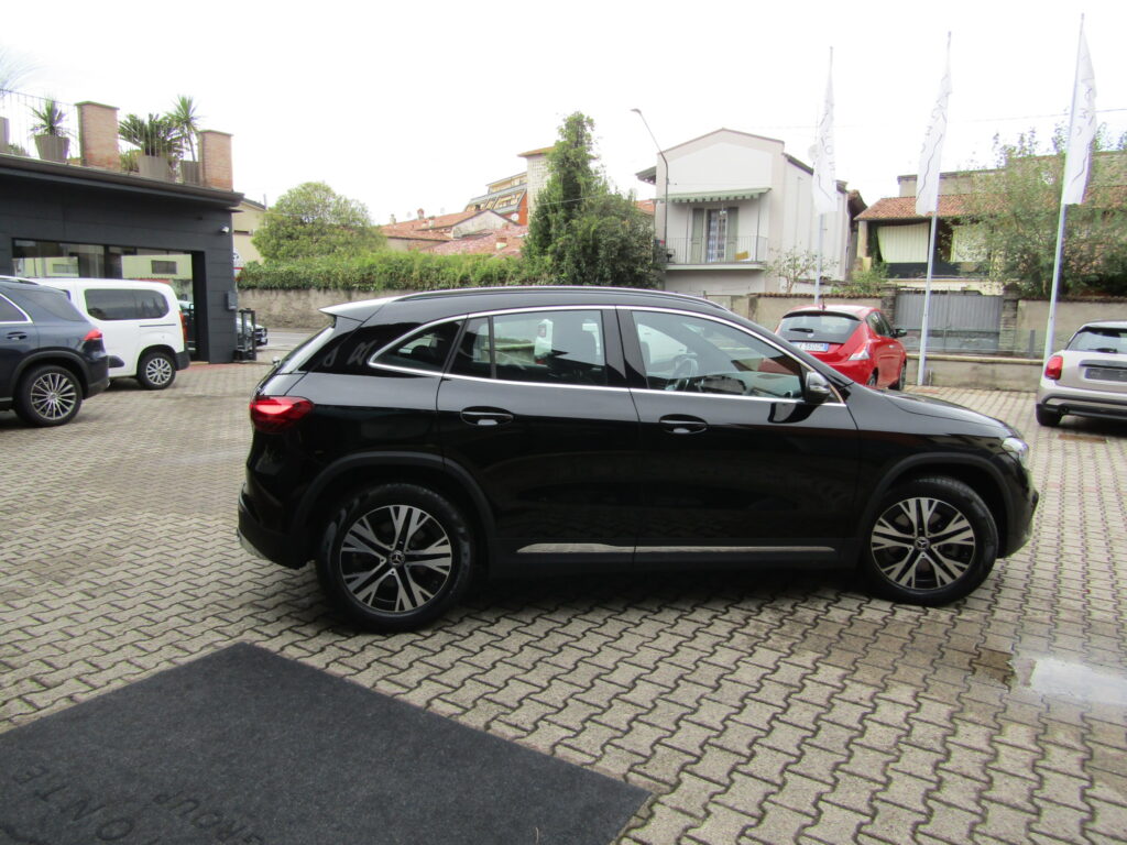 Mercedes-Benz GLA 220 d MHEV 4MATIC RESTYLING,MULTIBEAM,CERCHI 18,GANCIO