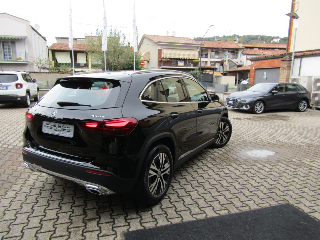 Mercedes-Benz GLA 220 d MHEV 4MATIC RESTYLING,MULTIBEAM,CERCHI 18,GANCIO