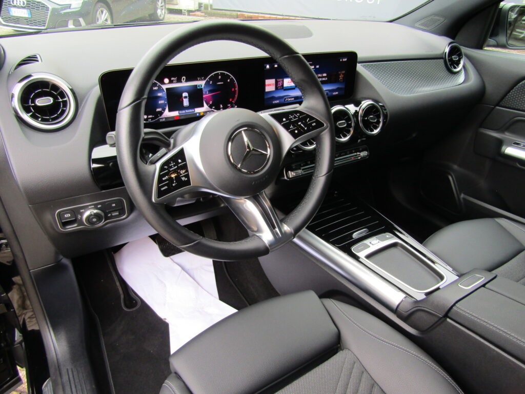 Mercedes-Benz GLA 220 d MHEV 4MATIC RESTYLING,MULTIBEAM,CERCHI 18,GANCIO