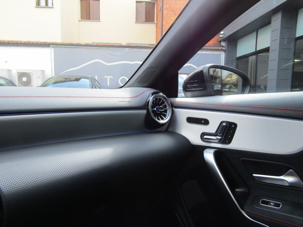 Mercedes-Benz CLA 200 SW PREMIUM AMG,TETTO,CERCHI 19,MULTIBEAM,GANCIO