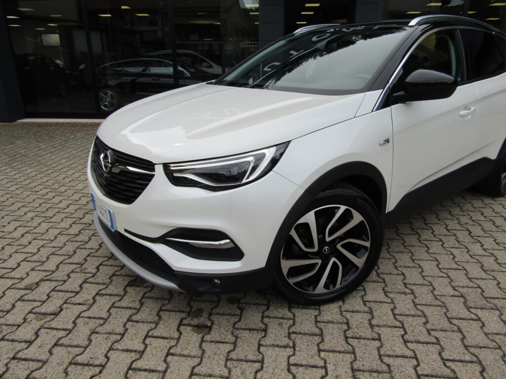 Opel Grandland X GRANDLAND X 177 CV AUTO,CERCHI 19,NAVI,GANCIO,FUL