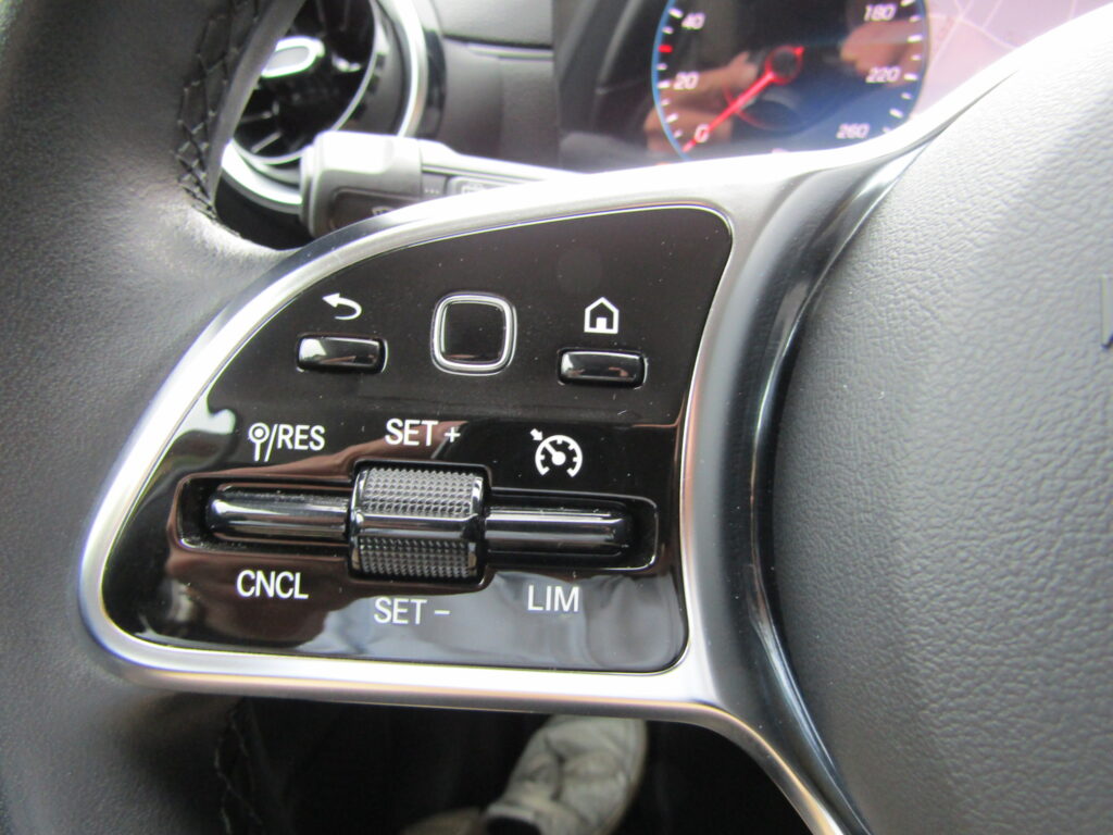 Mercedes-Benz CLA 180 BENZ. SW AUTO,CERCHI 17,NAVI,LED,TELECAMERA POST.