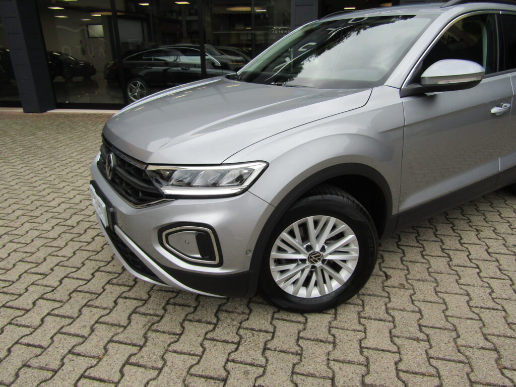 Volkswagen T-Roc 1.5 BZ 150 CV CAMBIO AUTO,LED,CARPLAY,SENSORI,FULL