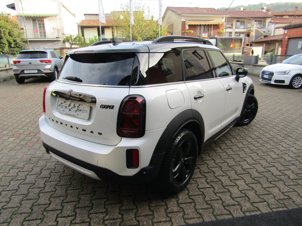 MINI Cooper Countryman 1.5 BZ CAMBIO AUTO,CERCHI 17,NAVI,LED,SENSORI,FULL