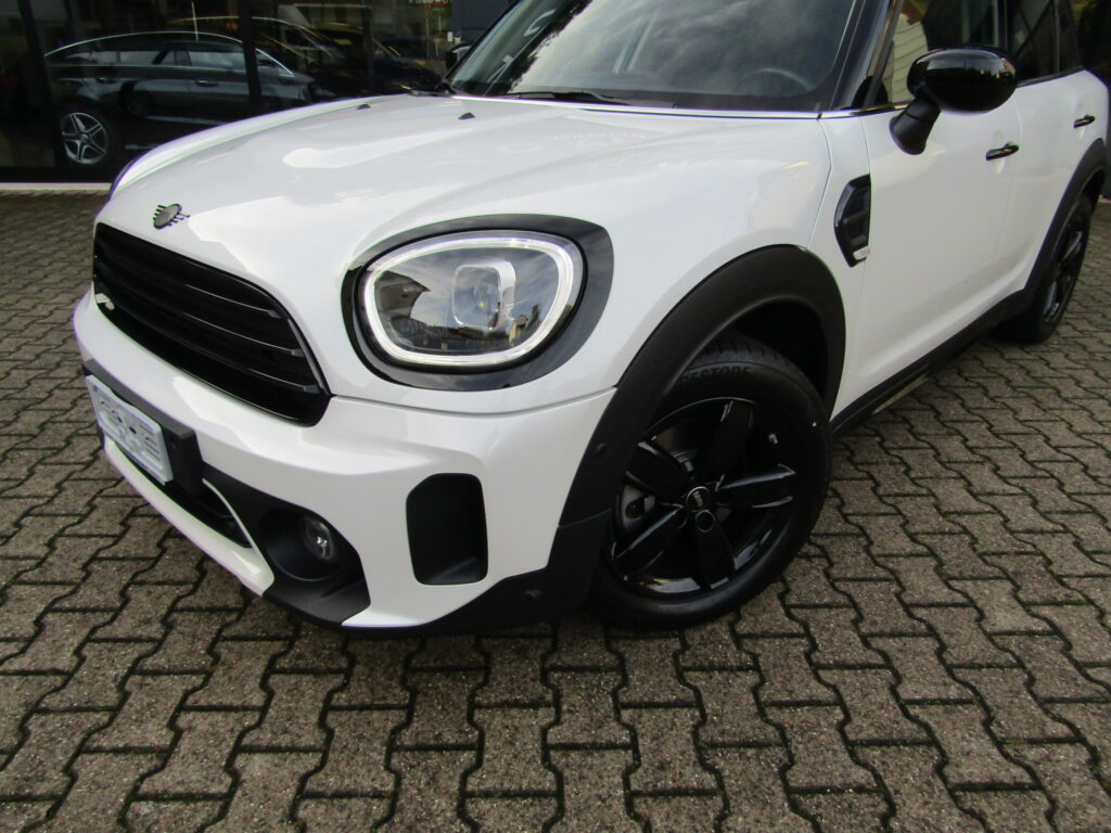 MINI Cooper Countryman 1.5 BZ CAMBIO AUTO,CERCHI 17,NAVI,LED,SENSORI,FULL