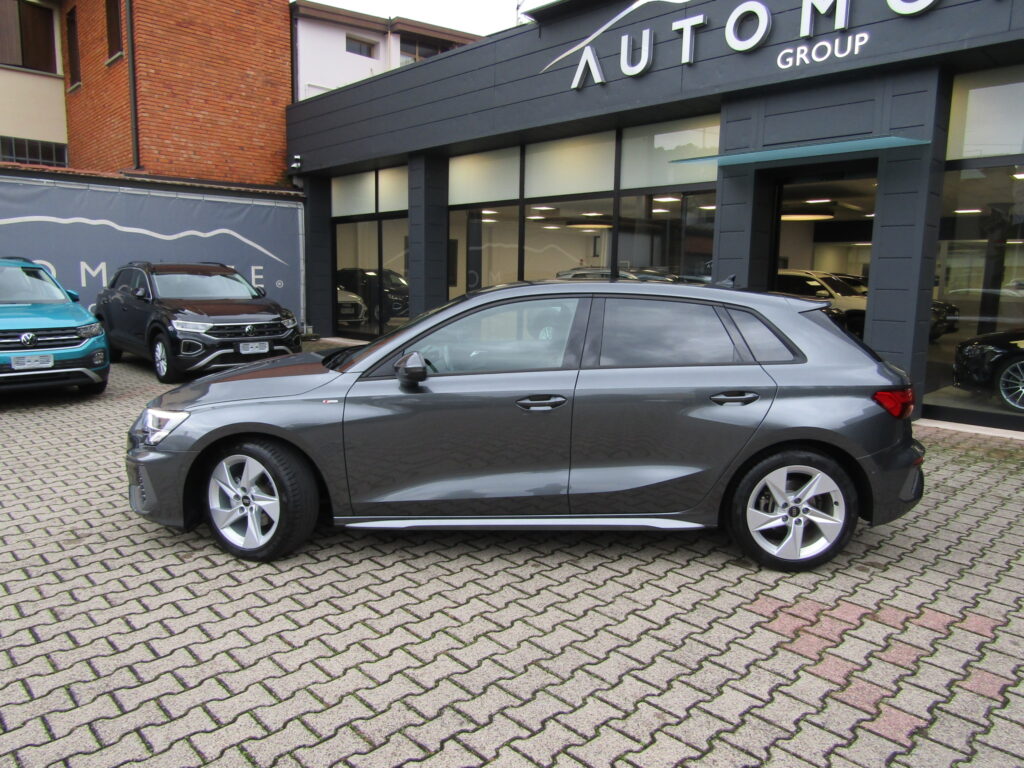 Audi A3 SPB 35 BENZ. MHEV SLINE AUTO,CERCHI 17,CARPLAY,