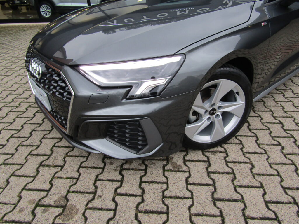 Audi A3 SPB 35 BENZ. MHEV SLINE AUTO,CERCHI 17,CARPLAY,