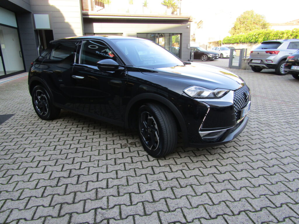 DS 3 Crossback 1.2 BZ.130CV CAMBIO AUTO,CERCHI 18,NAVI,SENSORI