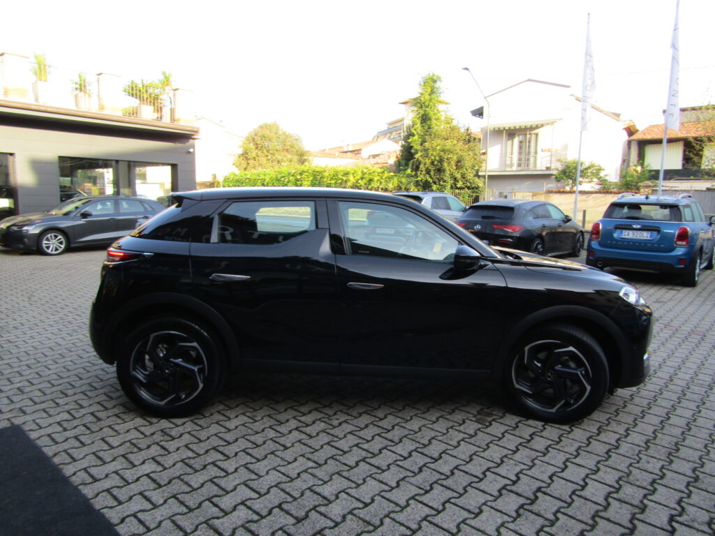 DS 3 Crossback 1.2 BZ.130CV CAMBIO AUTO,CERCHI 18,NAVI,SENSORI