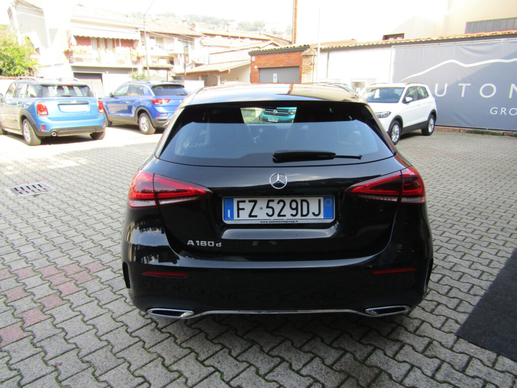 Mercedes-Benz A 180 d PREMIUM AMG AUTO,CERCHI 18,LED,NAVI,SENSORI,