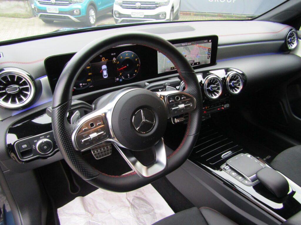 Mercedes-Benz CLA 200 PREMIUM AMG AUTO,CERCHI 18,BLIND SPOT,PACK NIGHT