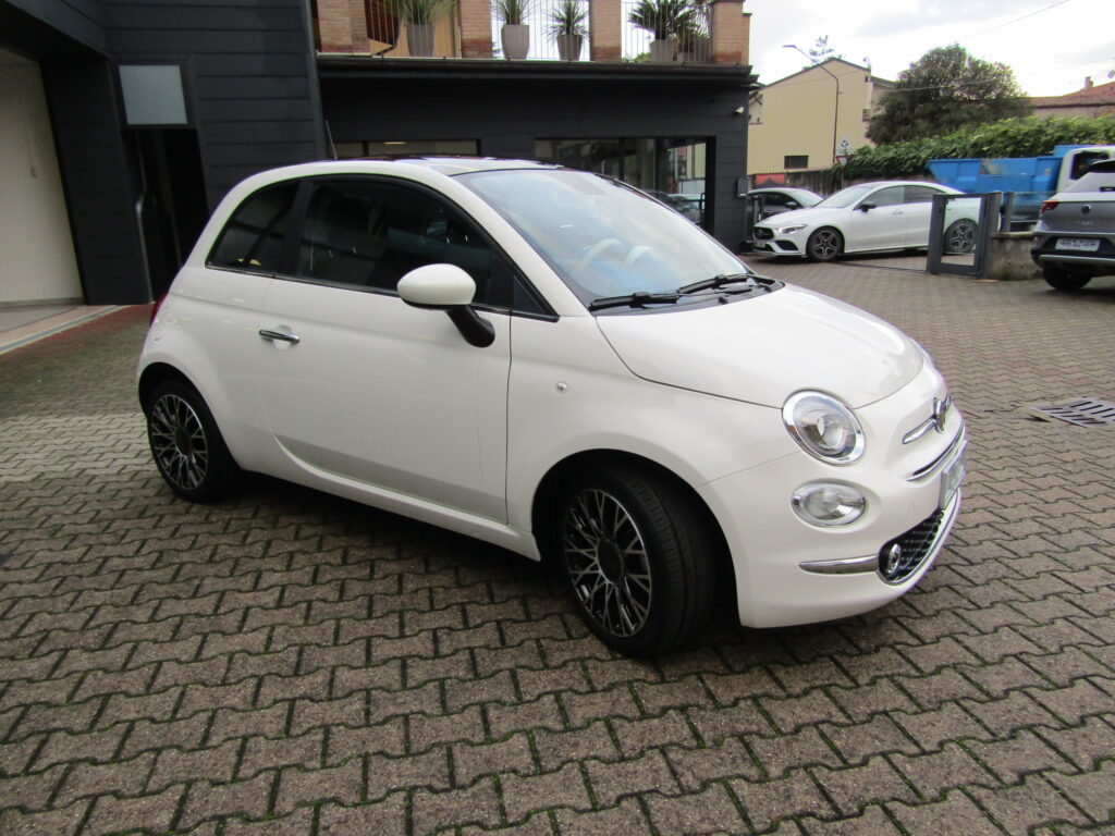 Fiat 500 1.0 HYBRID DOLVEVITA 70CV,NEOPATENTATI,CERCHI 16