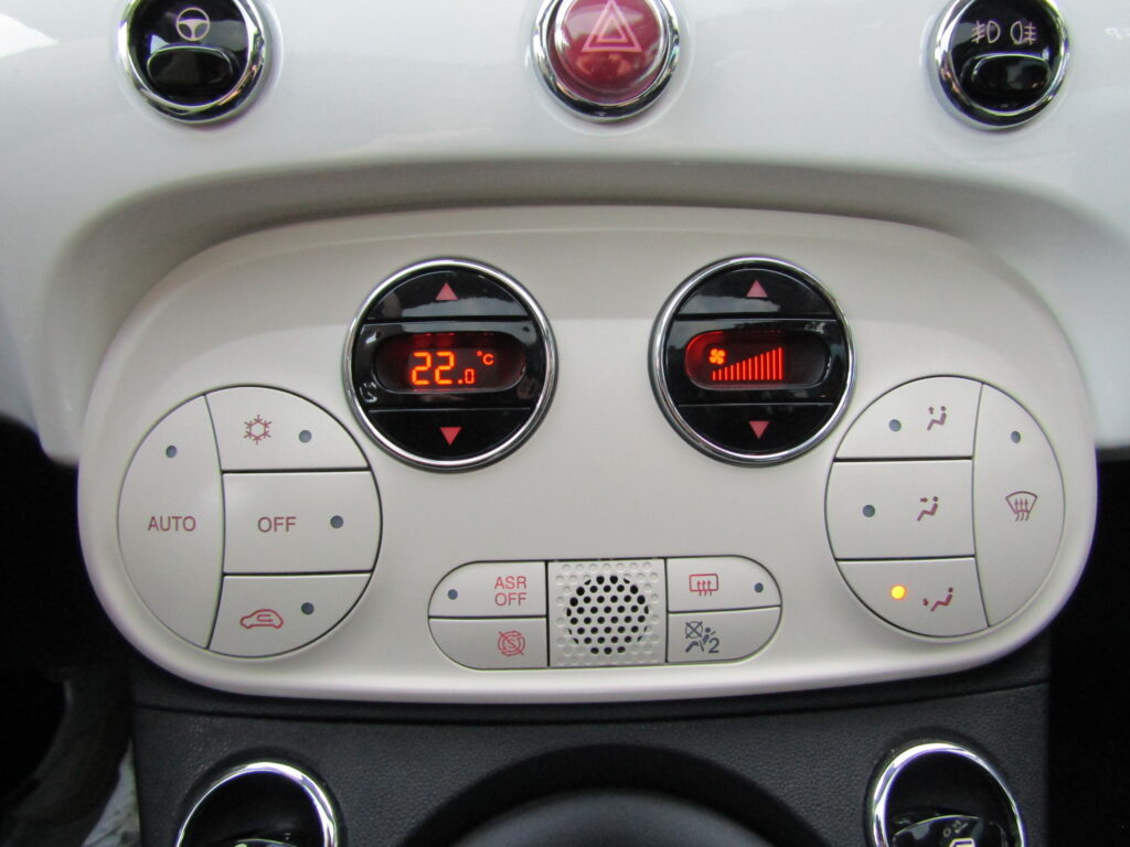 Fiat 500 1.0 HYBRID DOLVEVITA 70CV,NEOPATENTATI,CERCHI 16