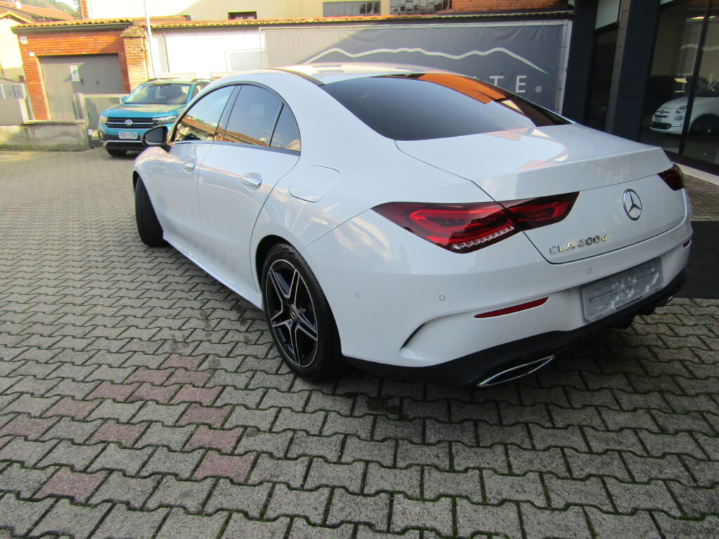 Mercedes-Benz CLA 200 d PREMIUM AMG AUTO,NIGHT PACK,MULTIBEAM LED,BLIND