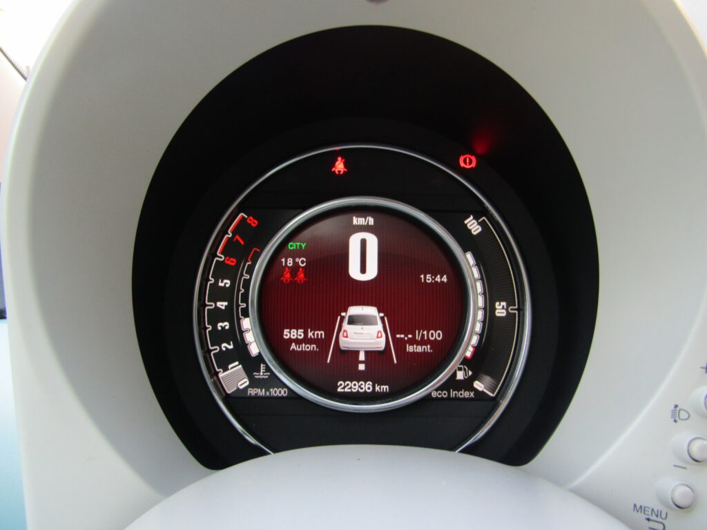 Fiat 500 1.0 HYBRID DOLVEVITA 70CV,NEOPATENTATI,CERCHI 15