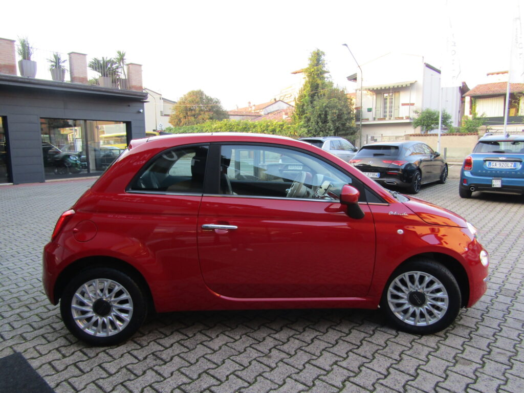 Fiat 500 1.0 HYBRID DOLVEVITA 70CV,NEOPATENTATI,CERCHI 15