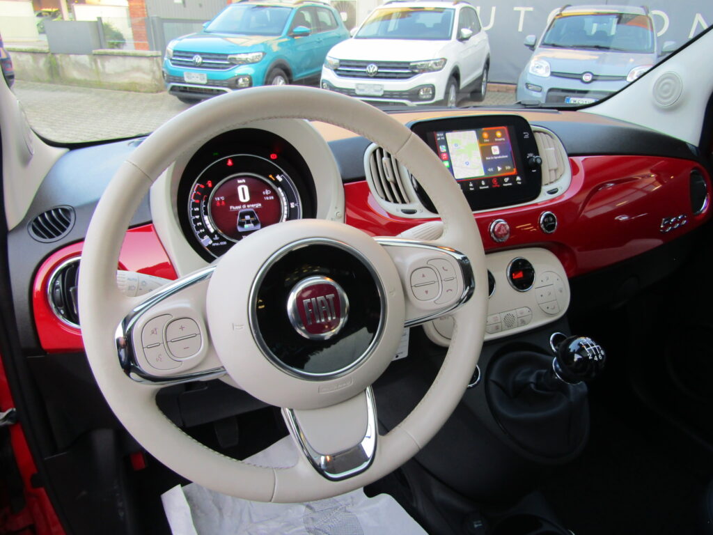 Fiat 500 1.0 HYBRID DOLVEVITA 70CV,NEOPATENTATI,CERCHI 15