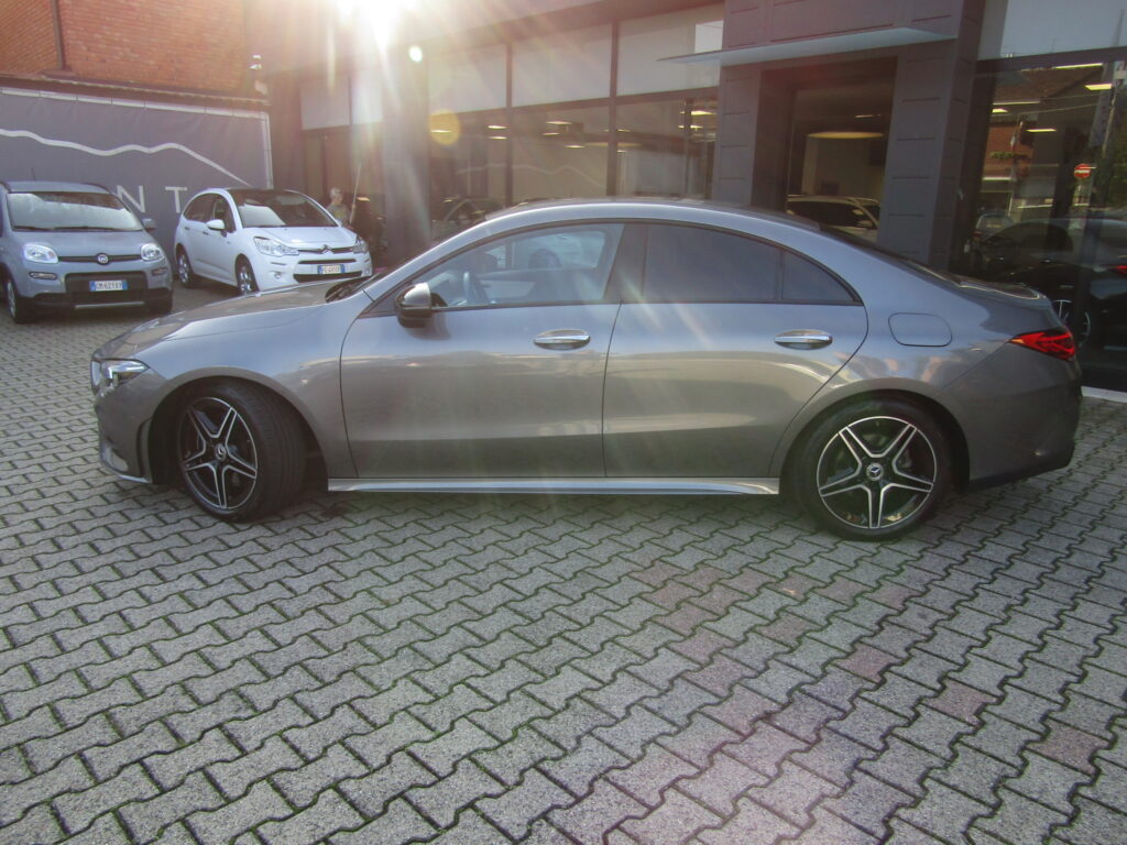 Mercedes-Benz CLA 200 d PREMIUM AMG AUTO,MULTIBEAM LED,PACK NIGHT,TELEC