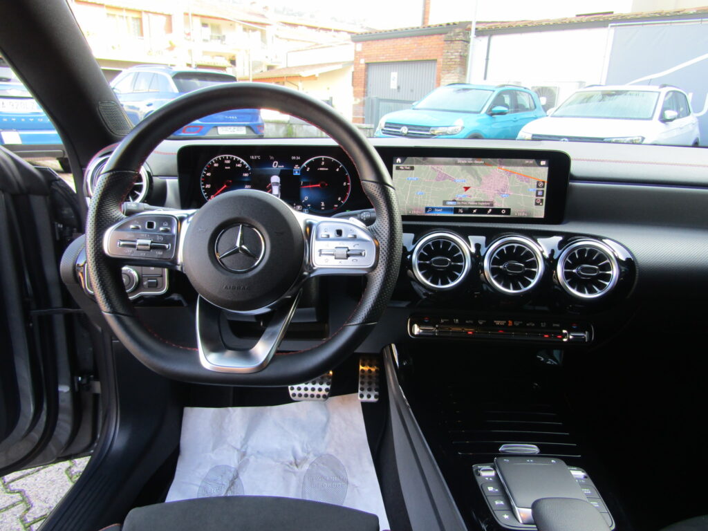 Mercedes-Benz CLA 200 d PREMIUM AMG AUTO,MULTIBEAM LED,PACK NIGHT,TELEC