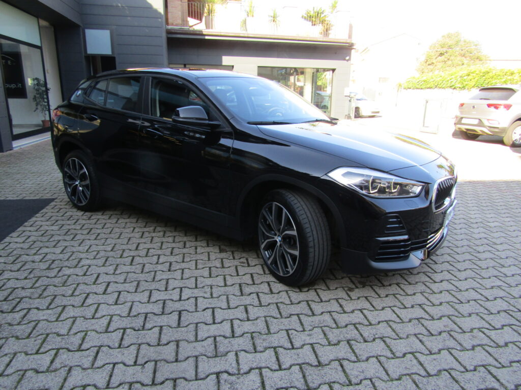 BMW X2 SDRIVE 18i ADVANTAGE 136CV AUTO,CERCHI 19,PELLE