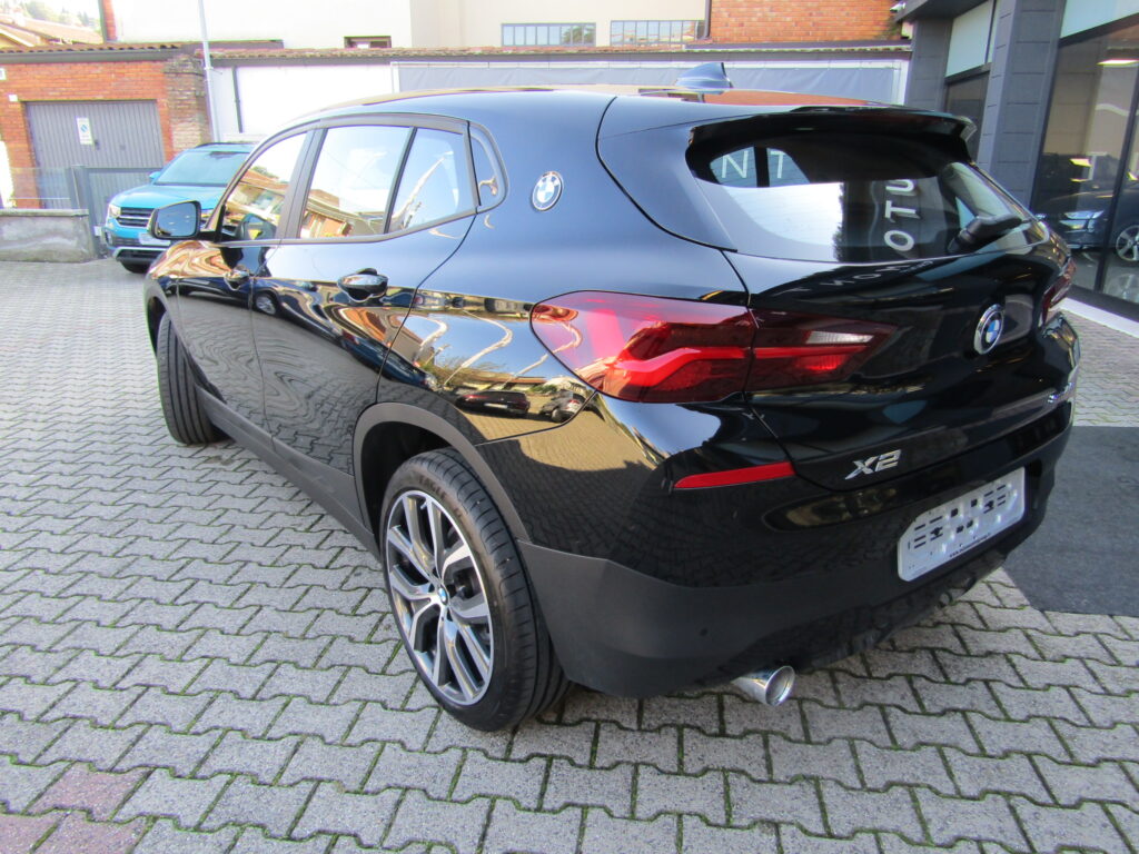 BMW X2 SDRIVE 18i ADVANTAGE 136CV AUTO,CERCHI 19,PELLE