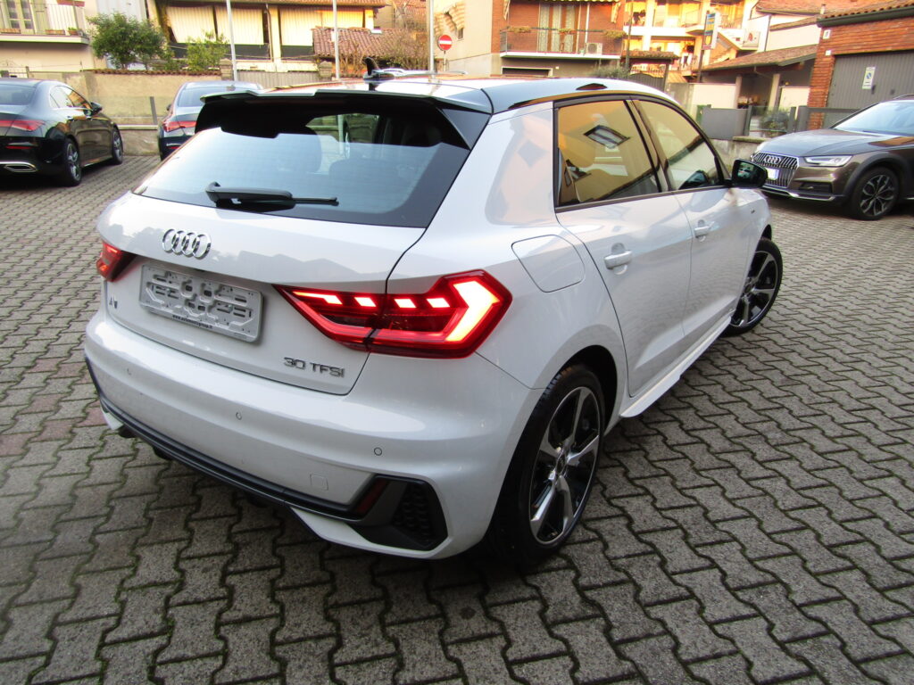 Audi A1 SPB 30 1.0 SLINE STRONIC 110CV,CERCHI 17,CARPLAY